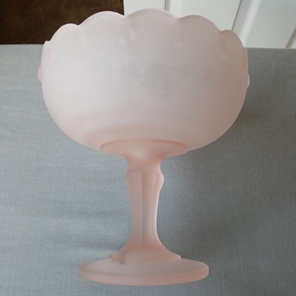Vintage Indiana Glass Pink Frosted Pedestal Compote Bowl 7.5" MCM 50s barbiecore - Picture 2 of 9